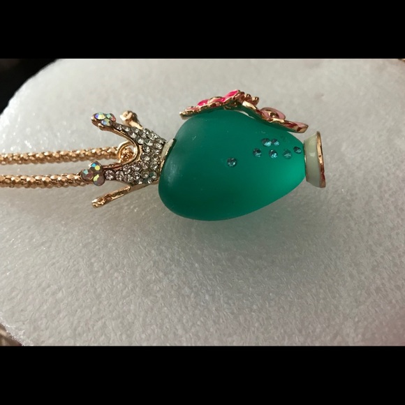 Betsey Johnson Teal Heart Necklace - Picture 5 of 6